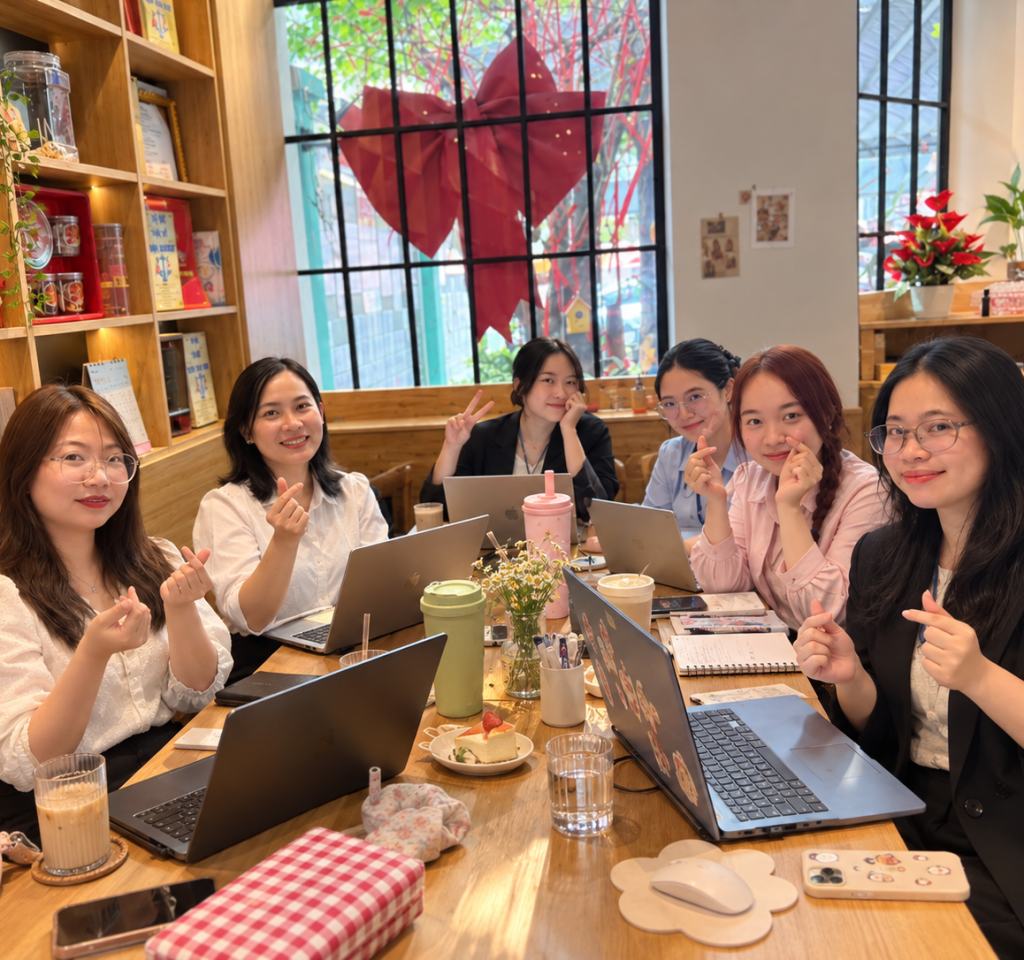 Cozy Café Study Group Selfie (1)